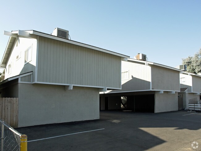 Foto del edificio - 581 W Ashlan Ave