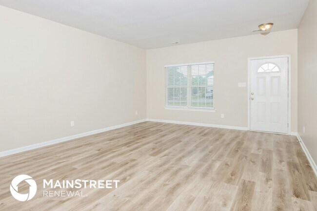 Foto del edificio - 2060 Hidden Pond Dr