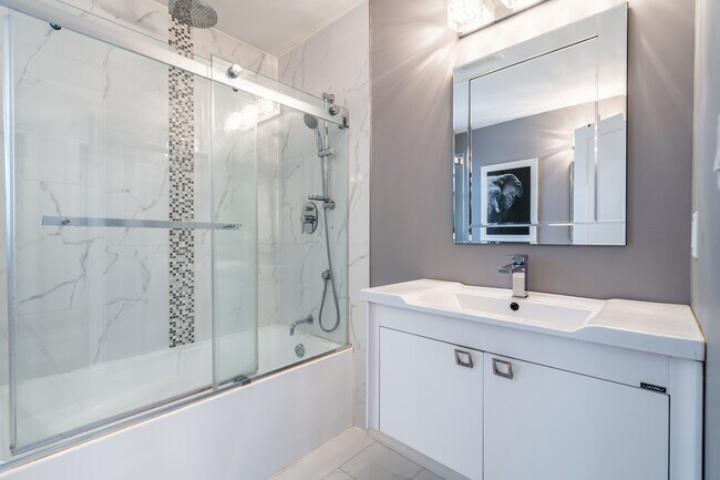 Photo du bâtiment - 19 E 44th St