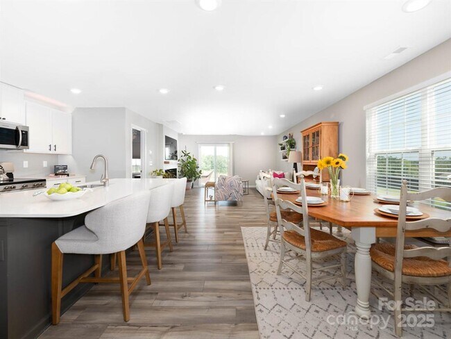 Building Photo - 2796 Legacy Rdg Ln