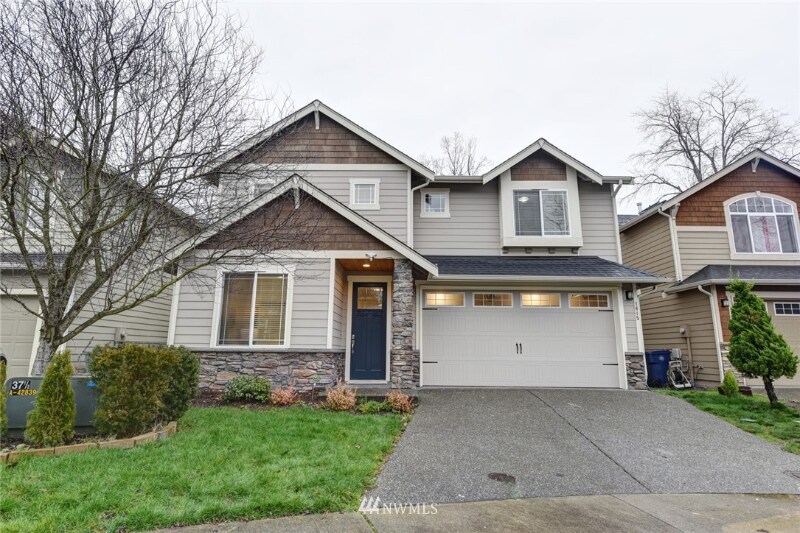 Primary Photo - 1615 241st St SW
