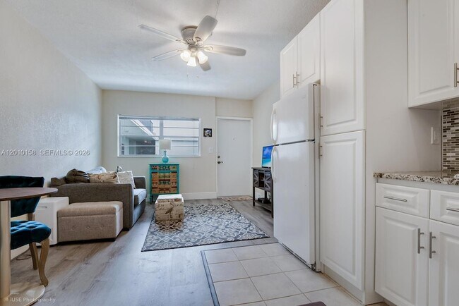 Foto del edificio - 2539 S Bayshore Dr