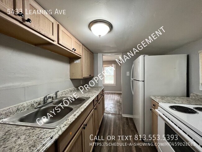 Building Photo - 5433 Leaming Ave