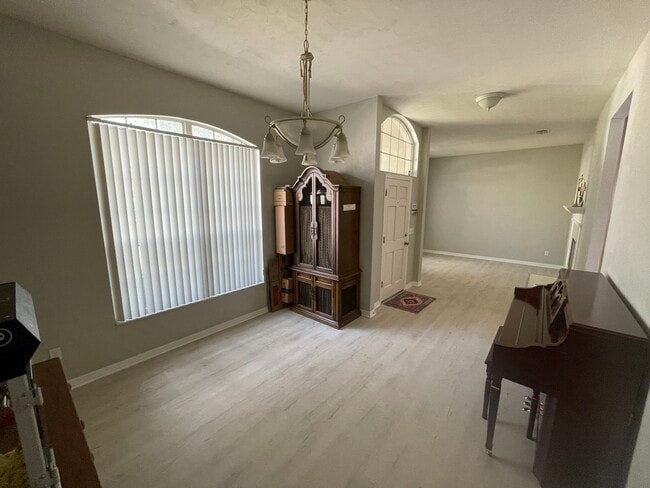 Building Photo - 6746 NW 37th Ter