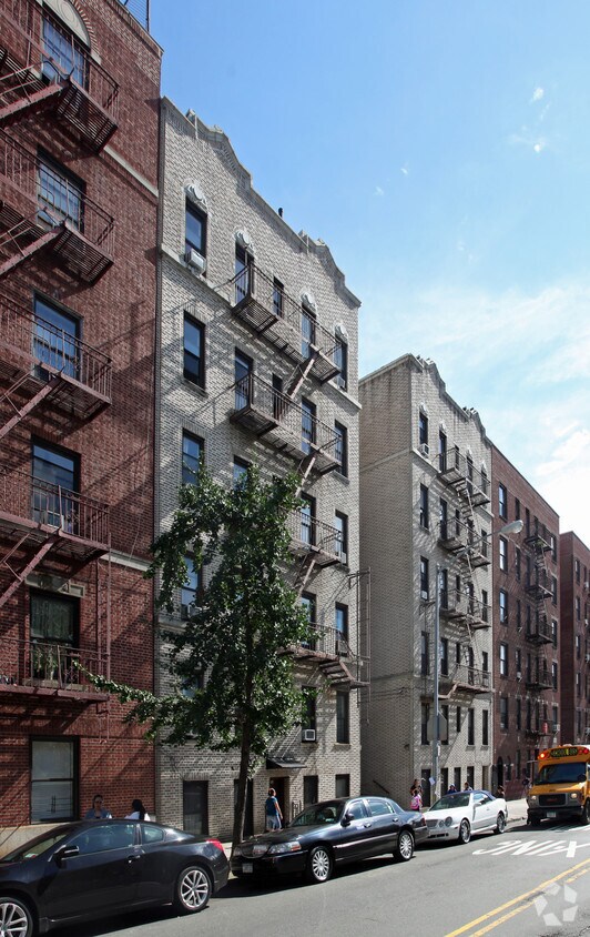 Foto del edificio - 3044 Kingsbridge Ave