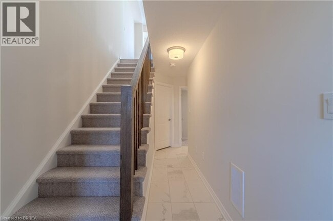 Photo du bâtiment - 620 Colborne St W