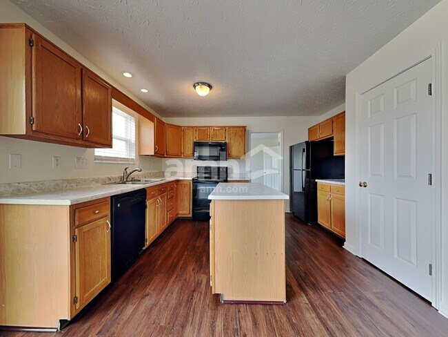 Foto del edificio - 7432 Big Horn Ct