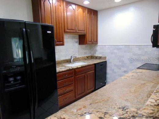 Foto del edificio - 823 N Keene Rd