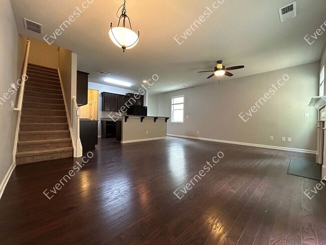 Building Photo - 149 Townview Drive