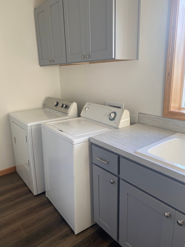 Foto del edificio - 777 St Charles St