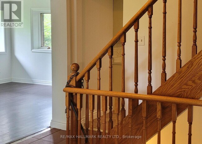 Photo du bâtiment - 104 Ridgewood Rd