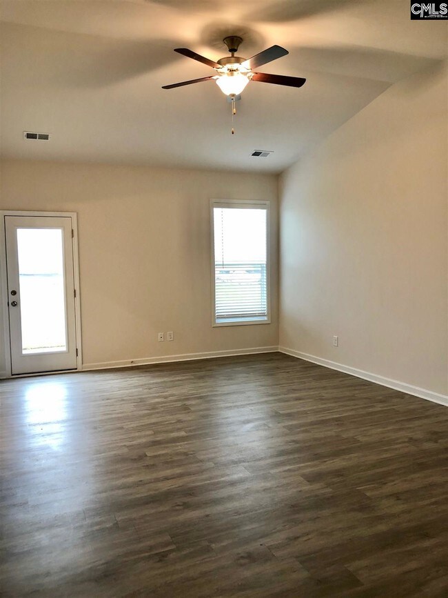 Building Photo - 807 Spring Cress Dr