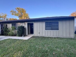 Building Photo - 301 Cavanah Dr