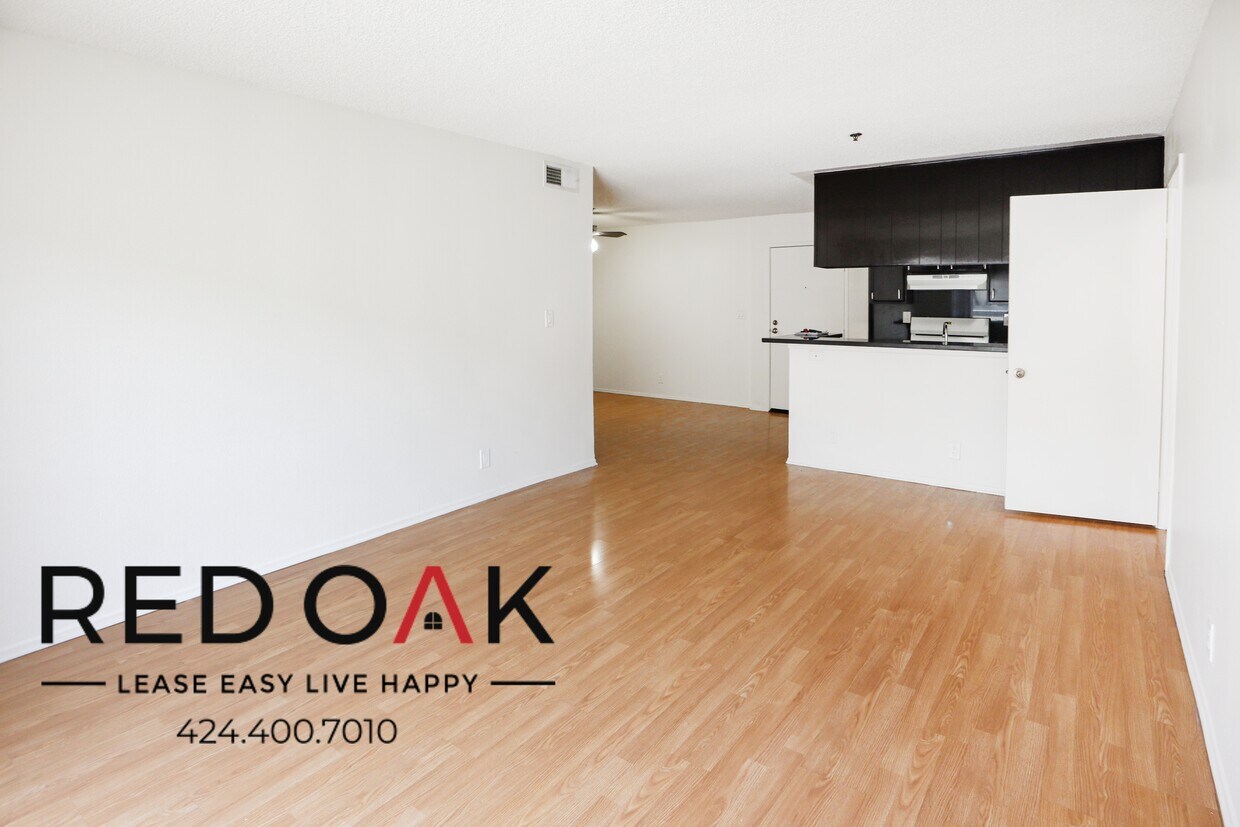 One Bedroom With Kitchen Appliances, Custo... Condo for Rent in Los