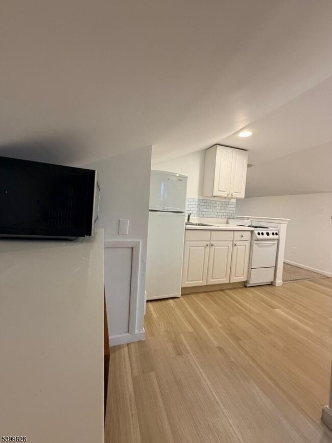 Foto del edificio - 131 Pine St