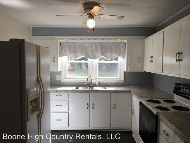 Building Photo - 3 br, 1 bath House - 334 George Wilson Rd