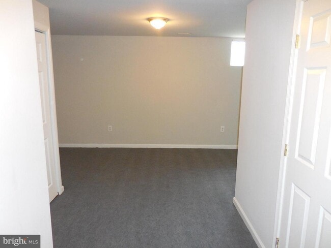 Building Photo - 30 Valley Bend Ct