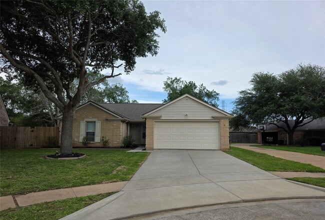 East Heatherock Circle, Sugar Land, TX 77479 - 3 BR 2 BA single-family home - East Heatherock Circle, Sugar Land, TX 77479 - 3 BR 2 BA single-family home