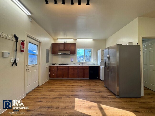 Foto del edificio - Secluded Studio Near the Water – Washer/Dryer Included!!