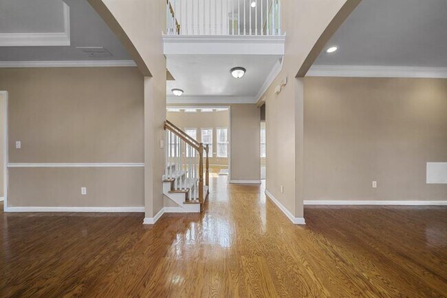 Building Photo - 130 Candler Ct