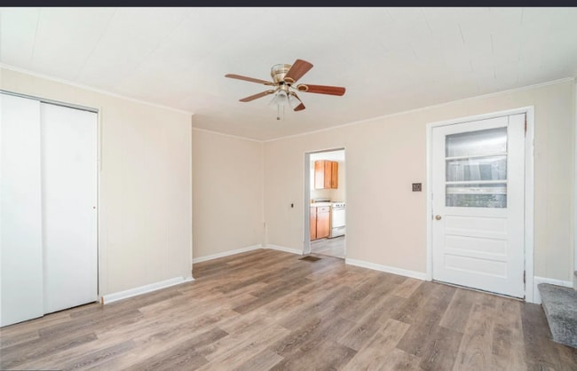 Building Photo - 200 S Penn St