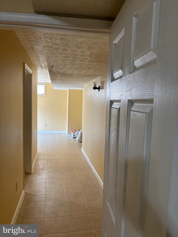 Building Photo - 7204 Willow Hill Dr