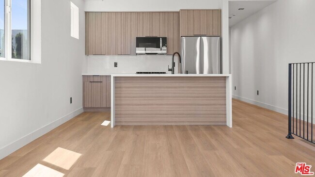 Foto del edificio - 10844 Peach Grove St