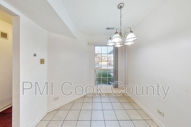 Building Photo - 2605 E Martha Pl