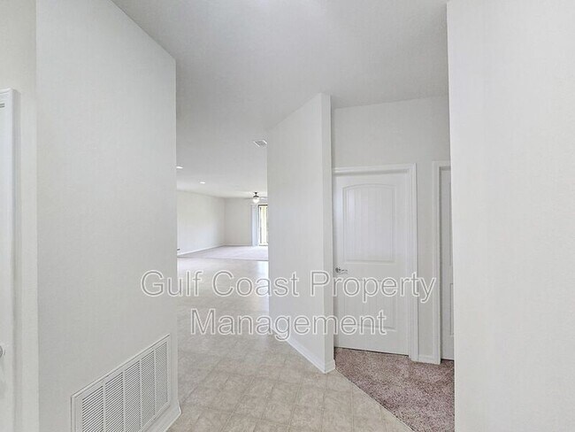 Building Photo - 5808 111th Ave E
