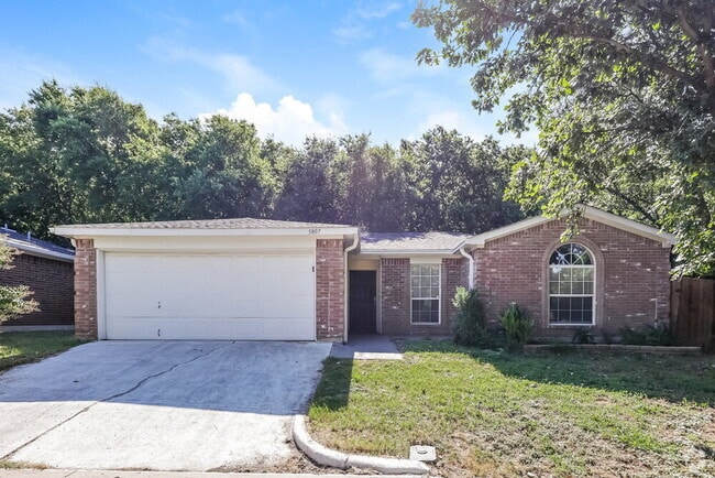 Building Photo - 5807 Diamond Oaks Ct