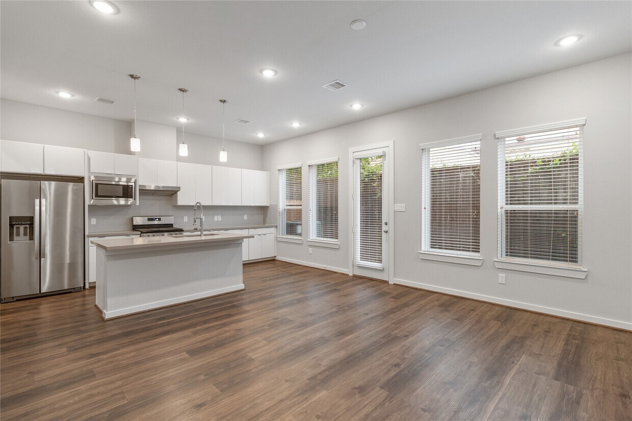 Foto principal - 602 Thornton Rd