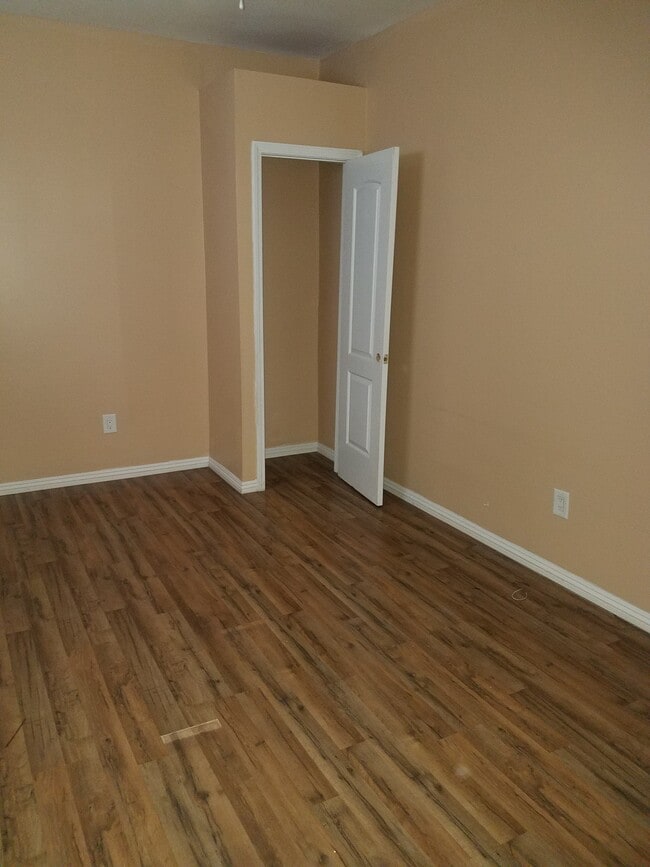 Foto del edificio - 3123 Urquhart St