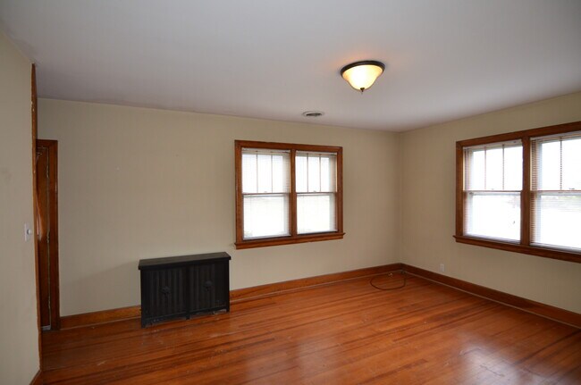 Foto del edificio - 3317 Cooper Rd
