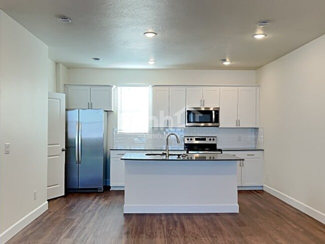 Building Photo - 6047 W Copperhawk Dr