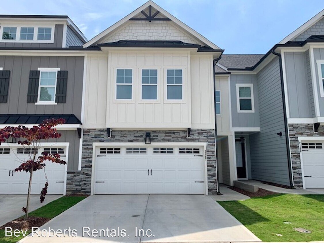 3 br, 3 bath House 2107 Mullingar Street House Rental in Cary, NC