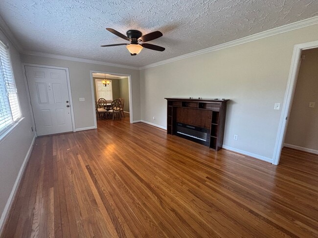 Building Photo - Spacious All-Brick Ranch Available Now!
