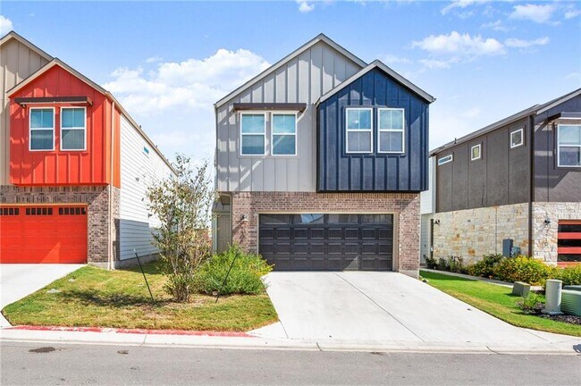 Foto del edificio - 7108 Silver Star Ln