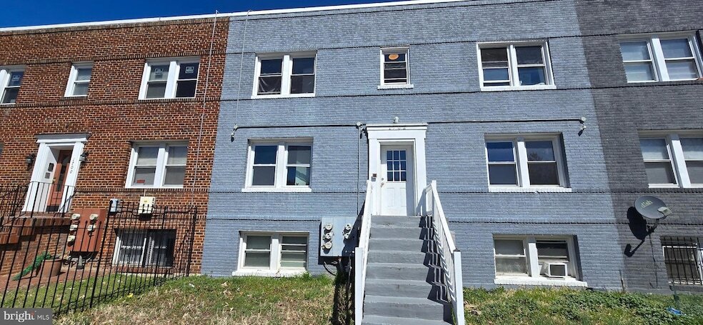 Photo - 1702 Gales Street NE Unit 3