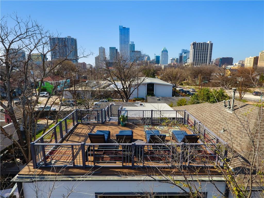 Foto principal - 1103 E 2nd St