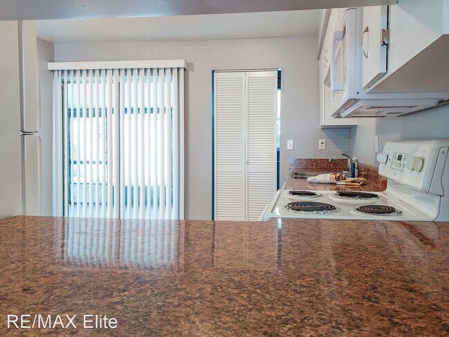 Building Photo - 2 br, 1.5 bath House - 632 Leo Dr