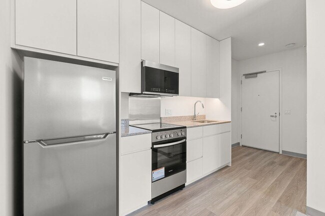 Foto del edificio - Brand New 2-bed/1-bath at The Flats at Sky...