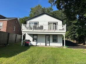 Building Photo - 515 Shore Dr