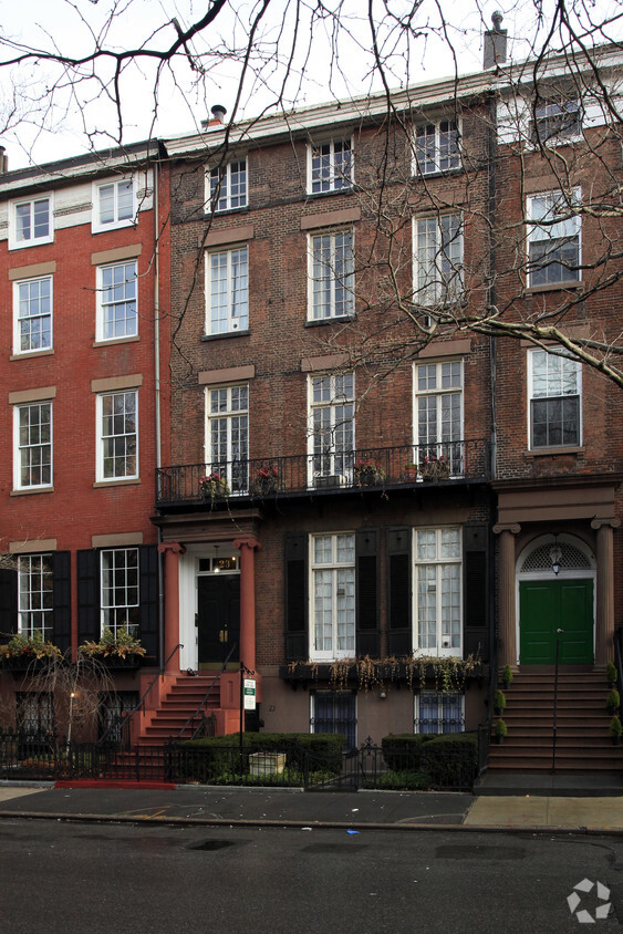 Foto del edificio - 23 Washington Square North