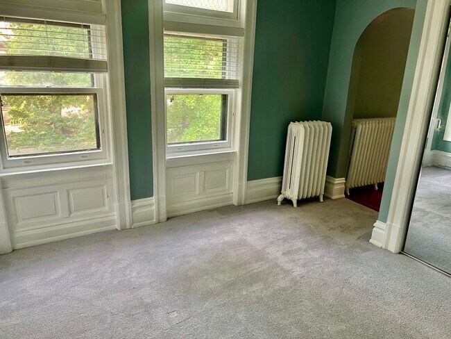 Foto del edificio - 4124 W Pine Blvd