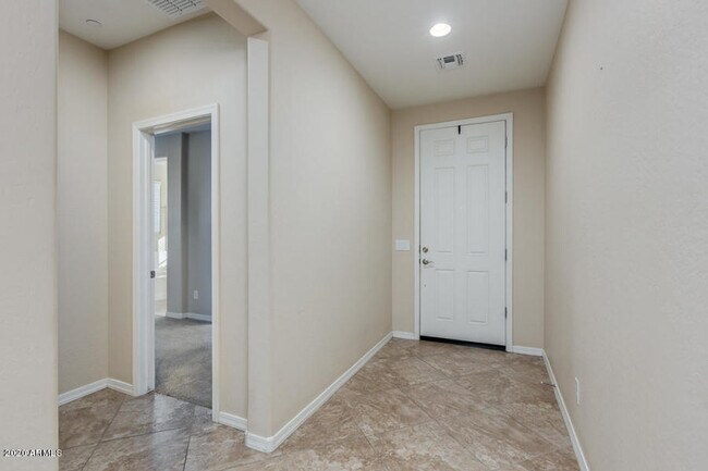 Foto del edificio - 4770 E Tierra Buena Ln