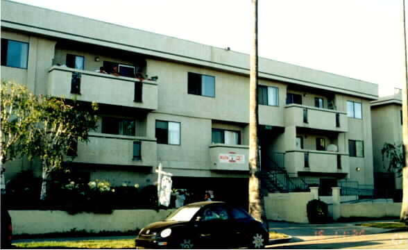 Foto del edificio - 14351 Haynes St. Apartments