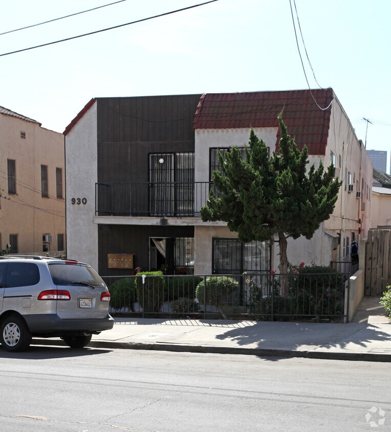 Foto del edificio - 930 New Depot St