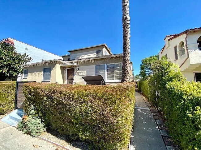 Foto del edificio - 624 N Spaulding Ave