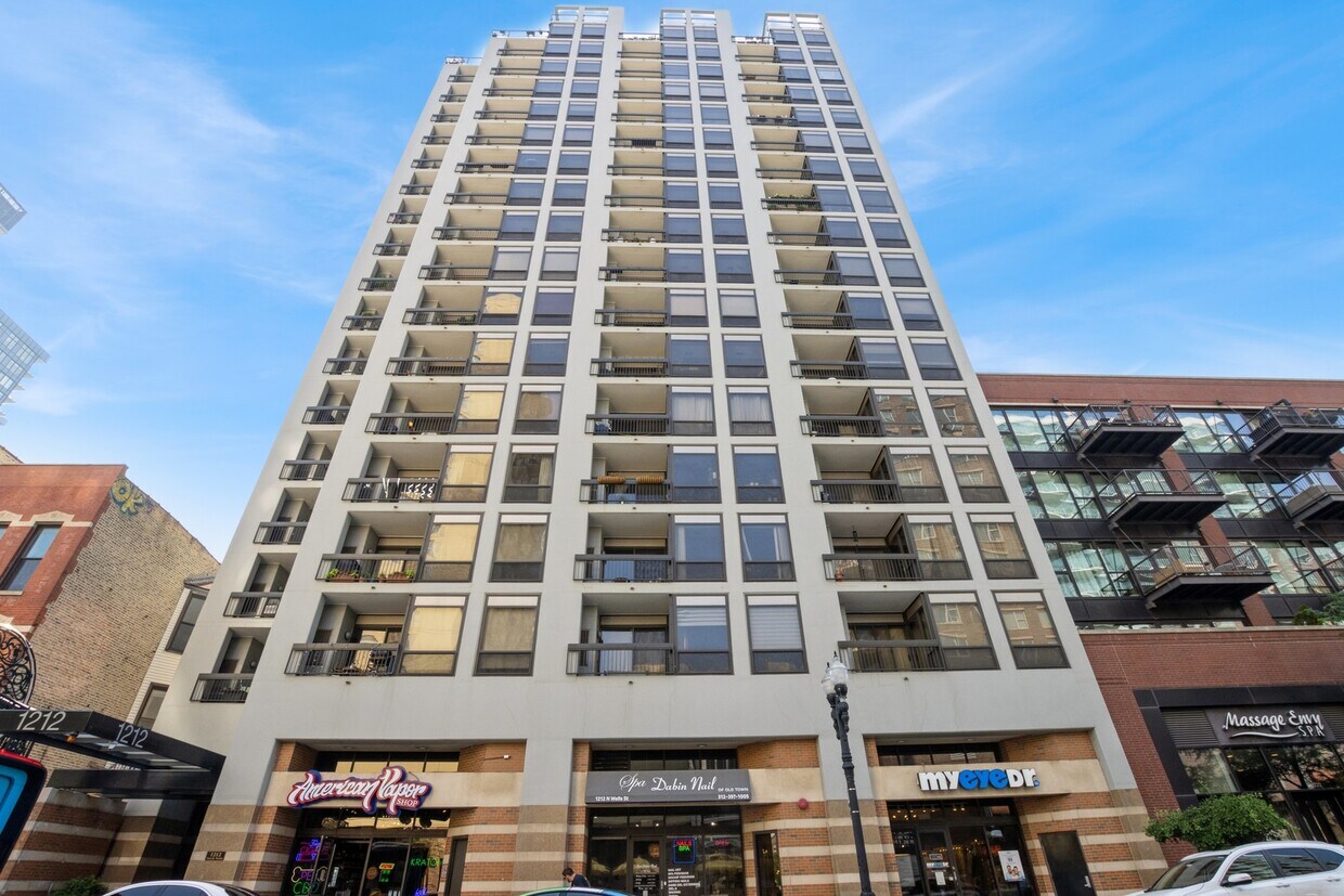 Foto principal - 1212 N Wells St