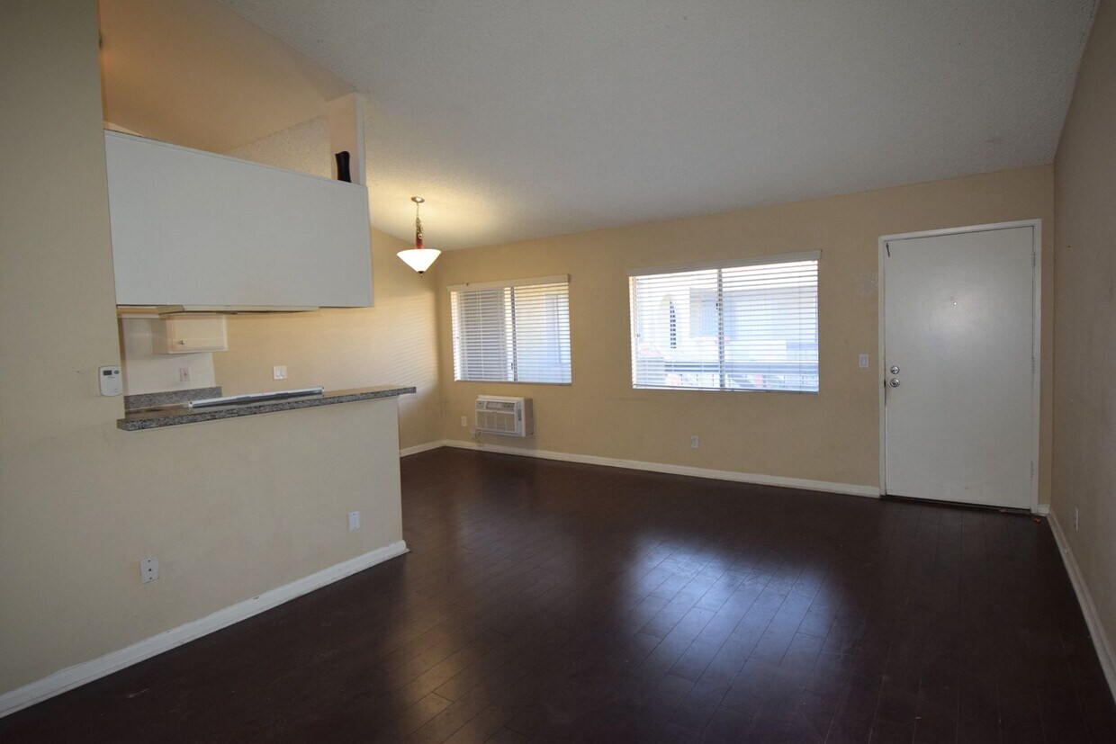 Primary Photo - 13846 Sherman Way